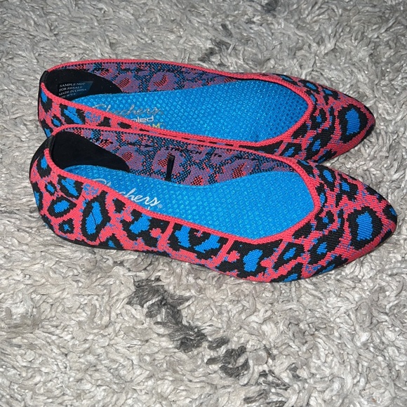 Flats - Picture 2 of 5